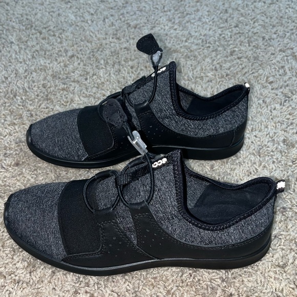 Womens Ecco Sense Black Sneakers - Picture 5 of 6